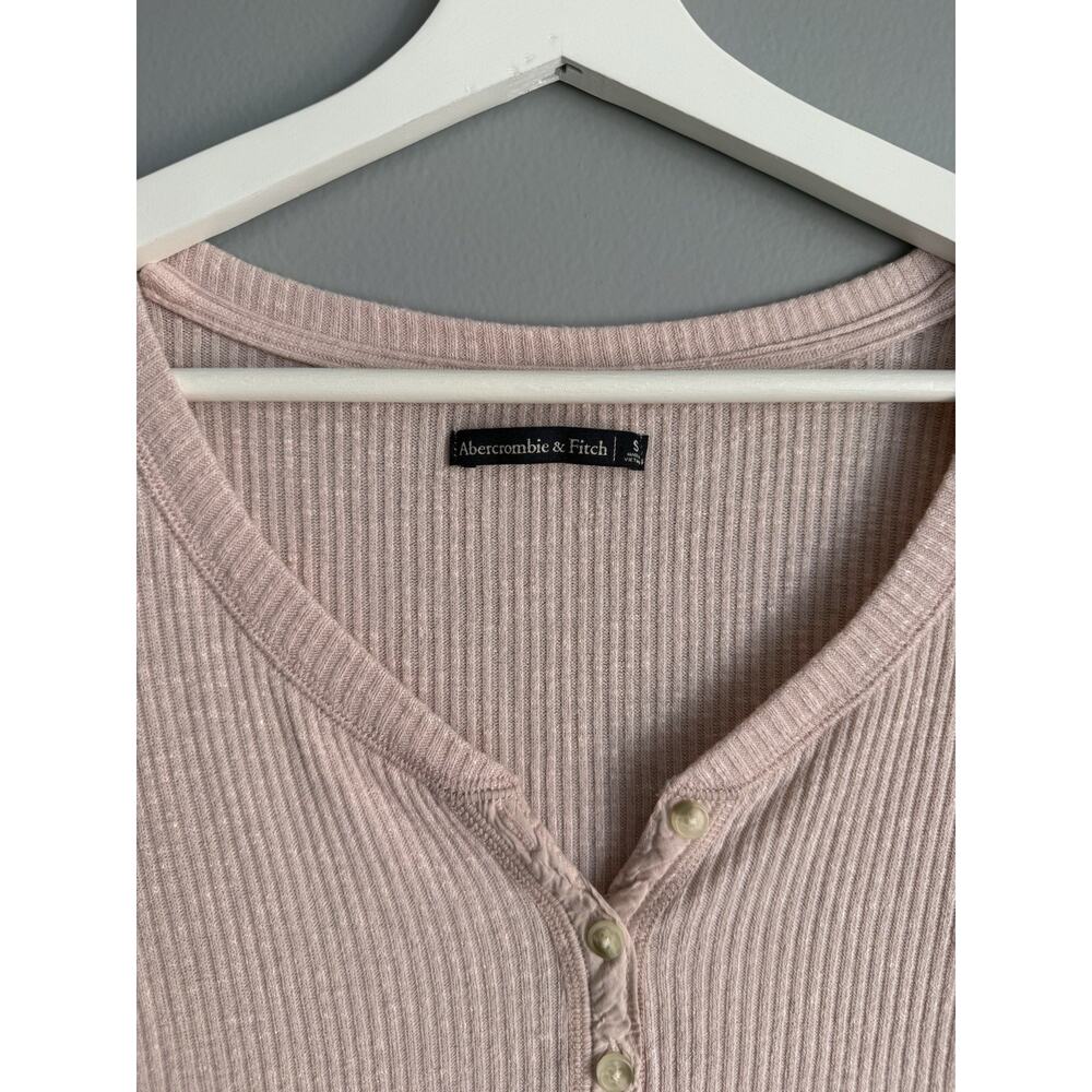 Abercrombie & Fitch Pale Blush Ribbed Henley Long Sleeve Top - Picture 2 of 5